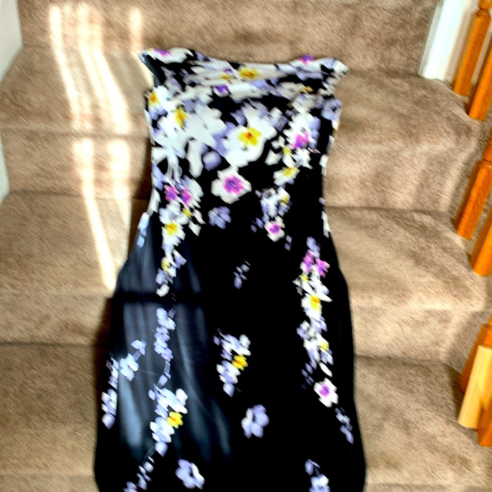 Ladies, classic floral sleeveless dress